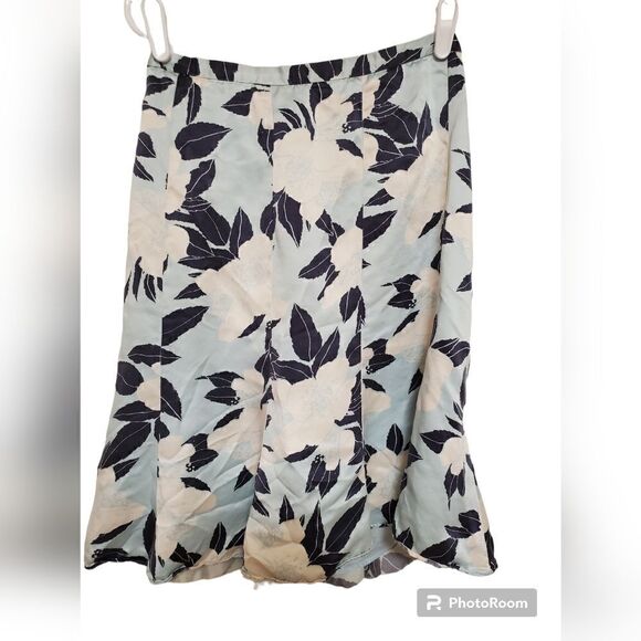 Banana Republic Blue Floral Silk Skirt 2 - Picture 1 of 9